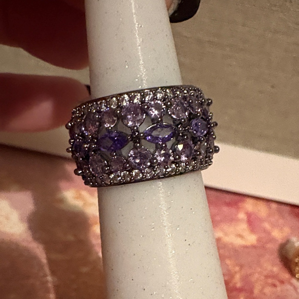 Bomb Party OG Elegant amethyst Gemstone Ring